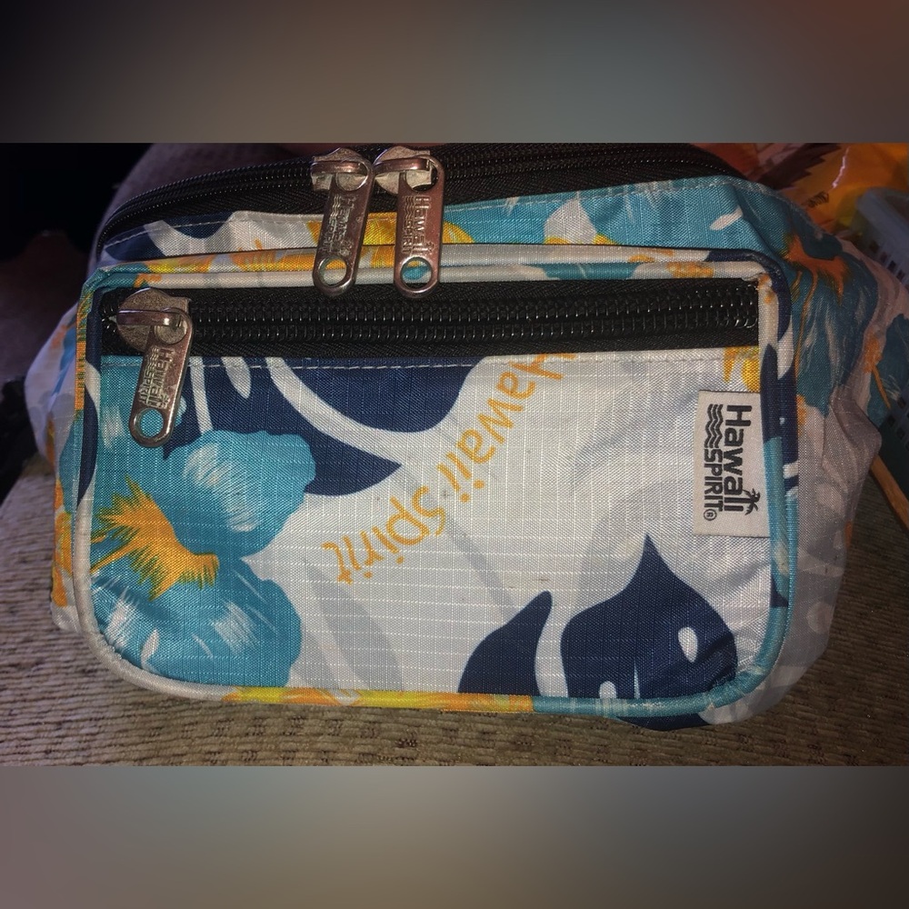 New Hawaii Spirit Fanny Pack Bag Hawaiian Print Blue Travel Waist Pouch Bag